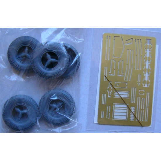 Marmon-Herrington (e) Panzerspahwagen 1/35 IBG MODELS 35024