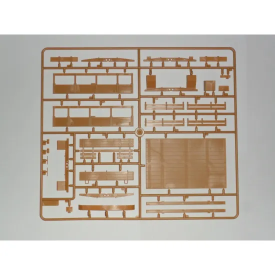 ZiL-131, Soviet Truck with Soviet Motorized Rifles 1/35 ICM 35516