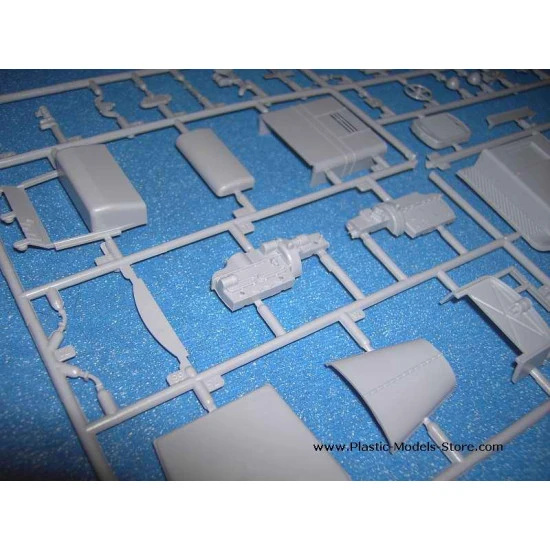 ZiS-5 Soviet truck WWII 1/35 Ark Models 35002 ZiS-5 Soviet truck WWII 1/35 Ark Models 35002