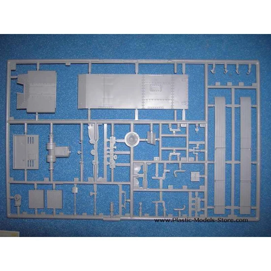 Pz.Kpfw 38(t) Ausf.G Prague German light tank LT-38 WWII 1/35 Ark Models 35003