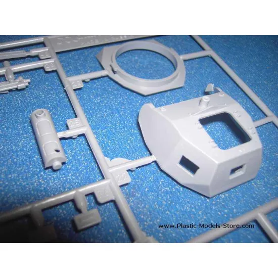 Pz.Kpfw II Ausf.C German light tank WWII 1/35 Ark Models 35018