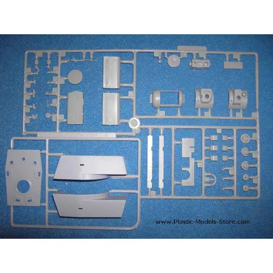 KV-1 (mod. 1941) Russian heavy tank WWII 1/35 Ark Models 35020