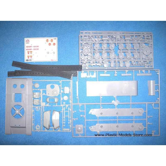 KV-1S Russian heavy tank WWII 1/35 Ark Models 35023