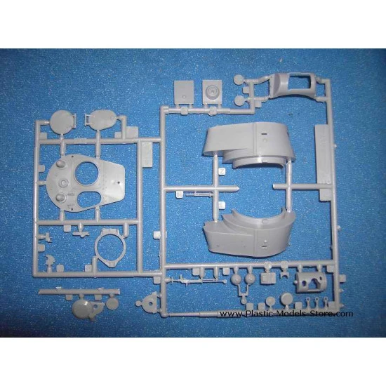 BT-7M Soviet artillery tank WWII 1/35 Ark Models 35027