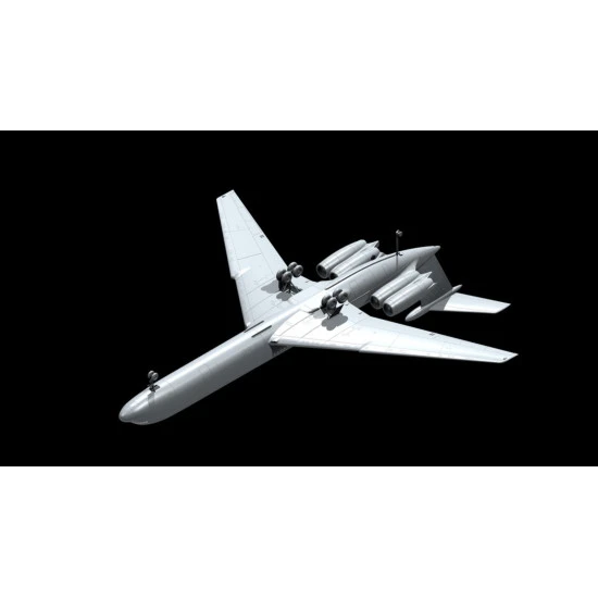 Ilyushin-62M Soviet airliner 1/144 ICM 14405