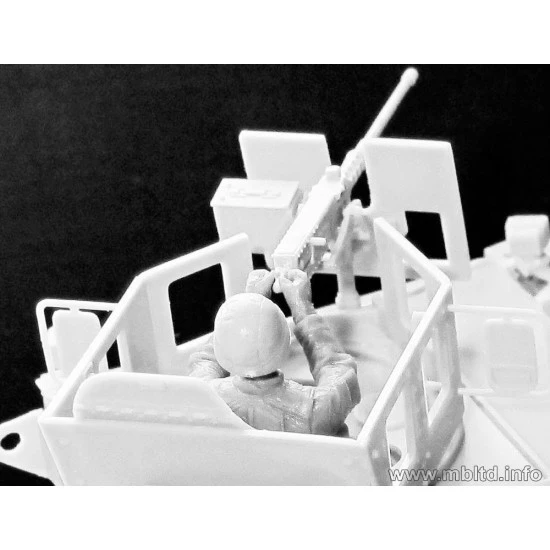 Man Down! US Modern Army Middle East Present day 1/35 Master Box 35170