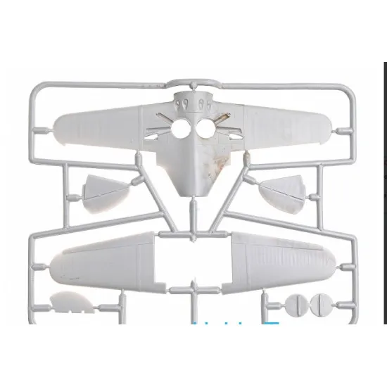 Polikarpov UTI-4. Re-release 1/72 AMODEL AMO72314