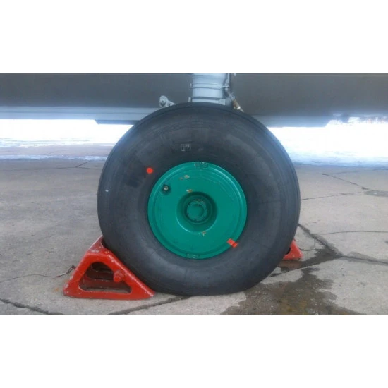 Wheel chocks for An-24, An-26, 4 pcs in a set 1/144 Northstar Models 144009 Wheel chocks for An-24, An-26, 4 pcs in a set 1/144 Northstar Models 144009