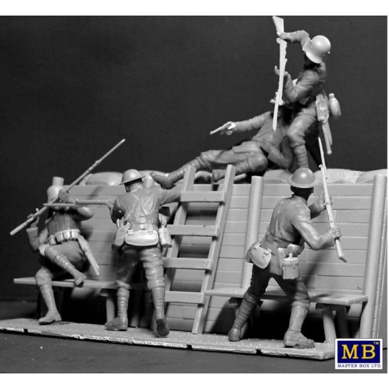 Hand-to-hand fight, German and British infantrymen, WWI era 1/35 Master Box 35116