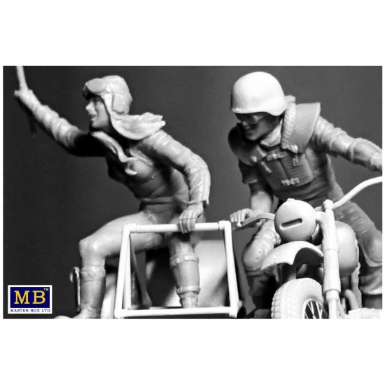 DESERT BATTLE SERIES SKULL CLAN TO CATCH A THIEF 1/35 MASTER BOX 35140