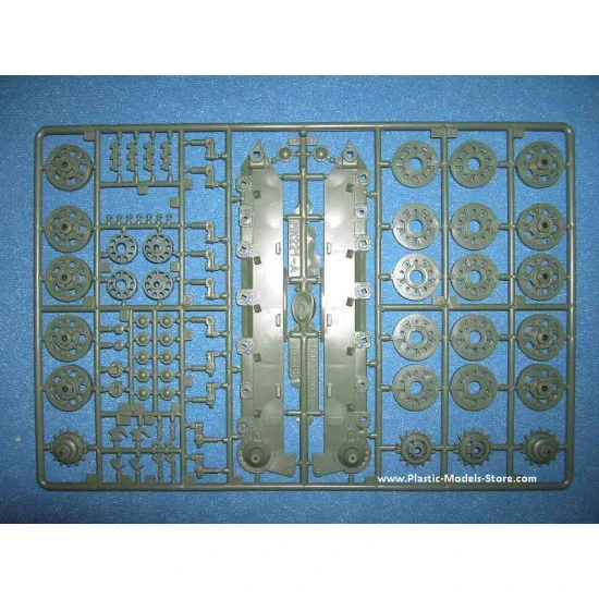 T-55C-2 Favorit Turretless Czech driver training tank 1/35 SKIF 231