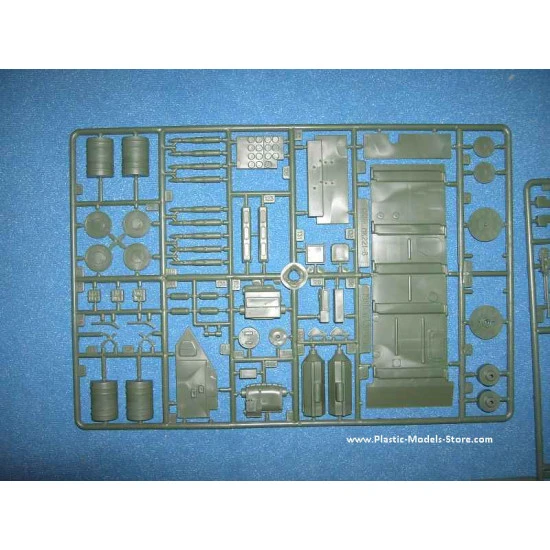 T-54 T-54E Egyptian Army tank Ramses II 1/35 SKIF 232