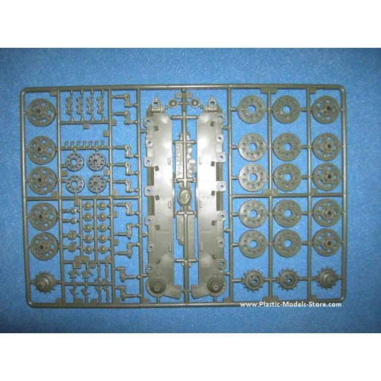 T-54 T-54E Egyptian Army tank Ramses II 1/35 SKIF 232