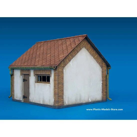 EUROPEAN BARN building 1/35 Miniart 35534