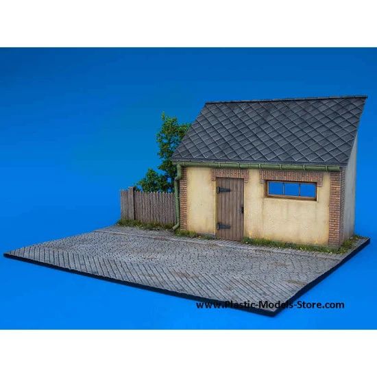 DIORAMA WITH BARN building 1/35 Miniart 36032