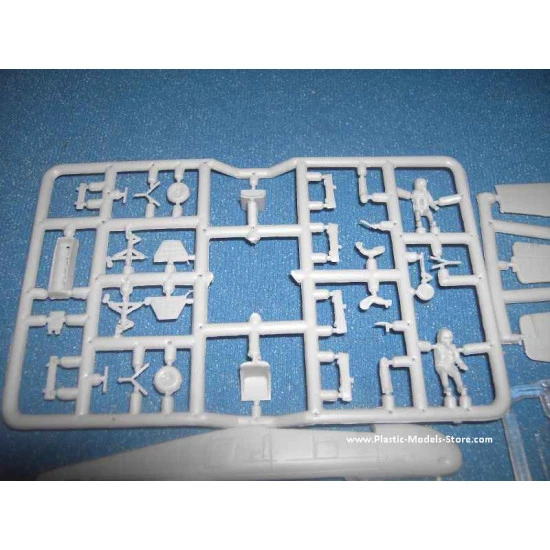 Beechcraft T-34C Turbo-Mentor ARGENTINIAN Armada aircraft 1/72 Sky-High 7225