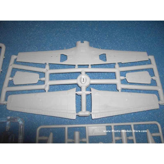 Beechcraft T-34C Turbo-Mentor ARGENTINIAN Armada aircraft 1/72 Sky-High 7225