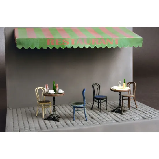 CAFÃ‰ FURNITURE AND CROCKERY 1/35 MINIART 35569