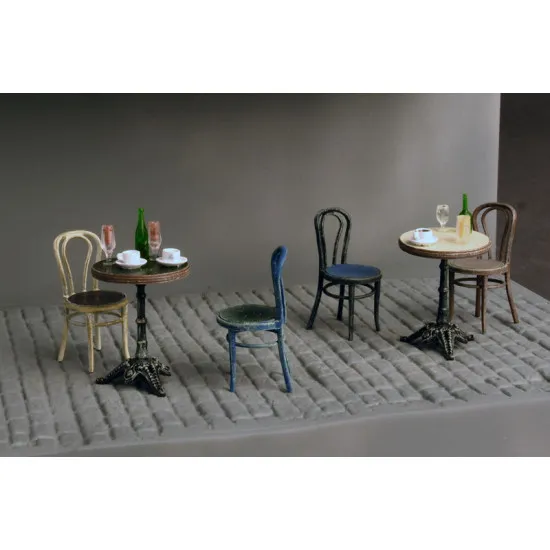 CAFÃ‰ FURNITURE AND CROCKERY 1/35 MINIART 35569