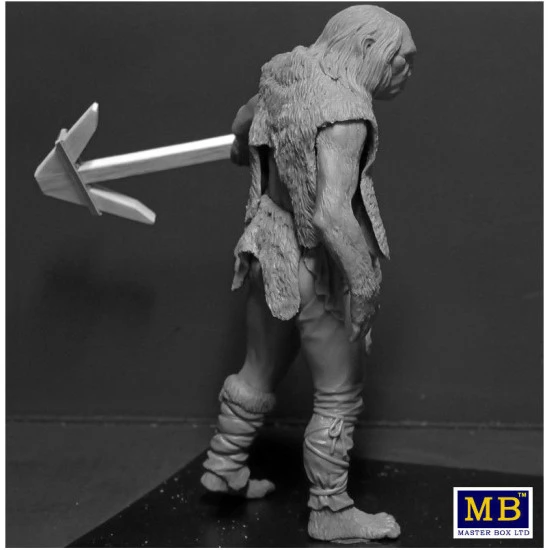 WORLD OF FANTASY GIANT BERGTROLL PLASTIC MODEL KIT 1/24 MASTER BOX 24014