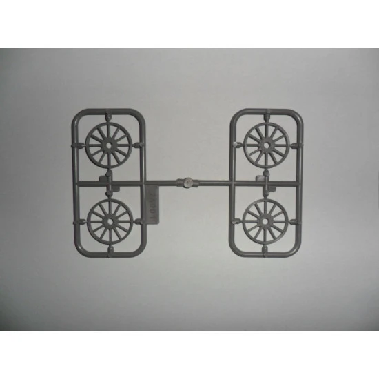 MODEL T 1914 FIRETRUCK, AMERICAN CAR 1/24 ICM 24004