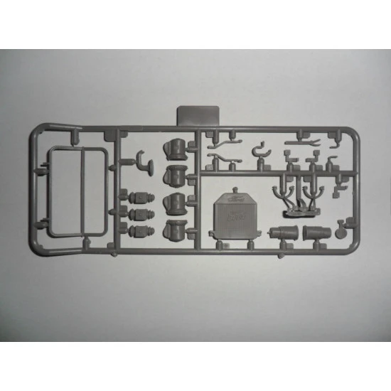 MODEL T 1914 FIRETRUCK, AMERICAN CAR 1/24 ICM 24004