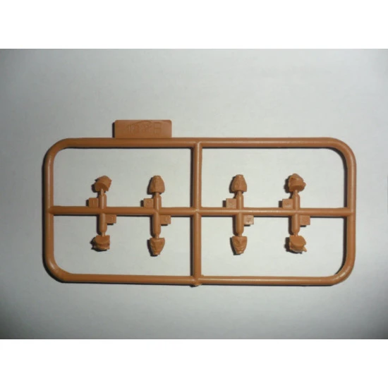 GERMAN INFANTRY IN GAS MASKS (1918) (4 FIGURES) 1/35 ICM 35695