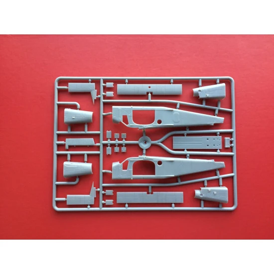 PILATUS TURBO PORTER 1/72 BIG PLANES KITS 7212 PILATUS TURBO PORTER 1/72 BIG PLANES KITS 7212