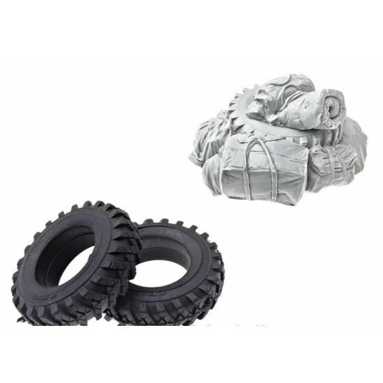 PERSONAL EQUIPMENT OF BTR-80 CREW AND SPARE WHEEL 1/35 DAN MODELS 35302