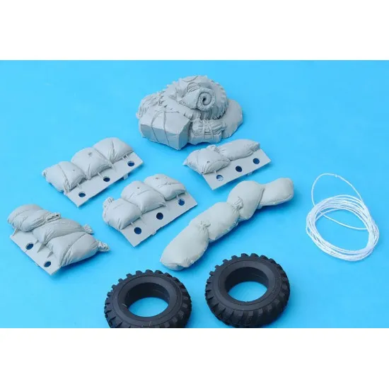 SANDBAGS FOR THE BTR-80. 15 SANDBAGS 1/35 DAN MODELS 35303