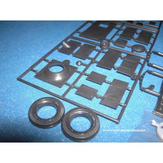 Soviet Field Kitchen WWII 1/35 Eastern Express 35098