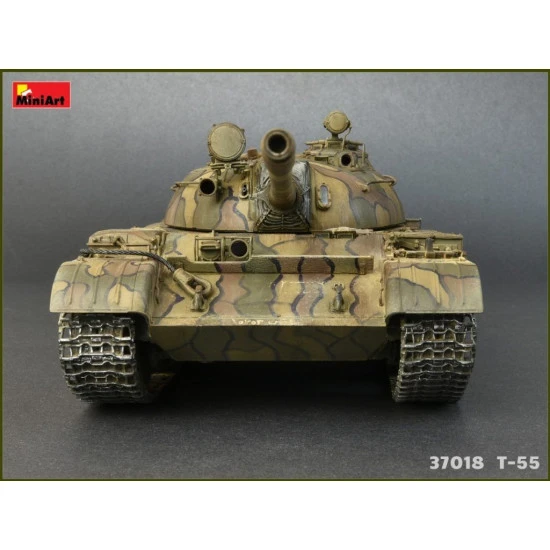 SOVIET MEDIUM TANK T-55 SAMPLE OF 1963 ( INTERIOR KIT ) 1/35 MINIART 37018