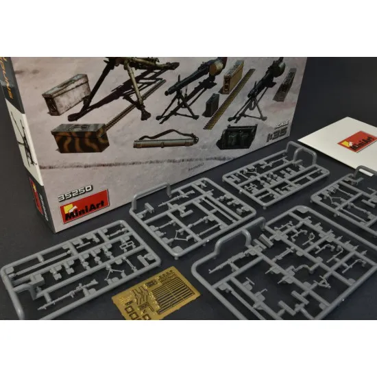 GERMAN MACHINEGUNS SET 1951 1/35 MINIART 35250