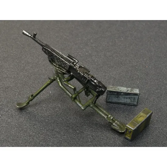 GERMAN MACHINEGUNS SET 1951 1/35 MINIART 35250