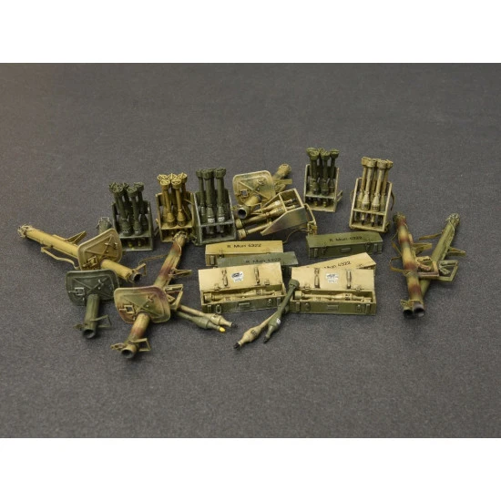 PANZERSCHRECK RPzB.54 OFENROHR RPzB.43 set of German hand-held anti-tank grenade launchers 1/35 MINIART 35263