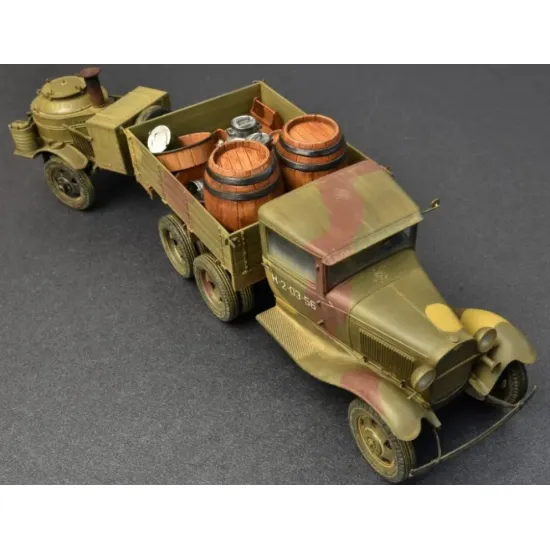 Us Stock Soviet 2t Truck Aaa Type W/Field Kitchen - Plastic Model Kit Scale 1/35 Miniart 35257