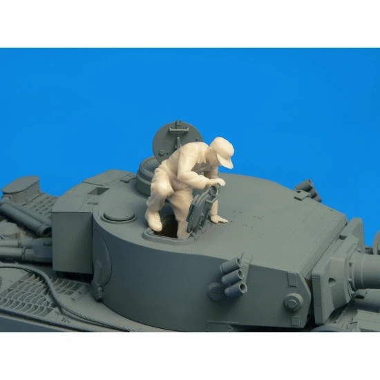 DEUTSCHE PANZERBESATZUNG (FRANKREICH 1944) SONDERAUSGABE - PLASTIC MODEL KIT SCALE 1/35 MINIART 35252