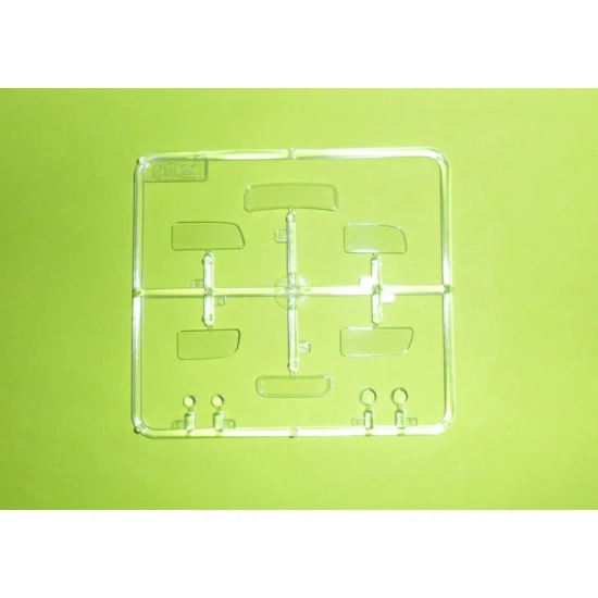 SD.KFZ.251/1 AUSF.A WWII GERMAN ARMOURED PERSONNEL CARRIER SCALE 1/35 ICM 35101