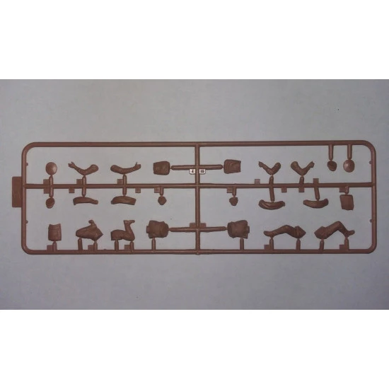 WWI RUSSIAN MAXIM MG 1910 TEAM TWO FIGURES 1/35 ICM 35698