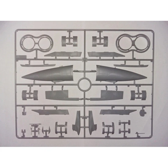 MIG-25 PD SOVIET INTERCEPTOR FIGHTER PLASTIC MODEL KIT SCALE 1/48 ICM 48903