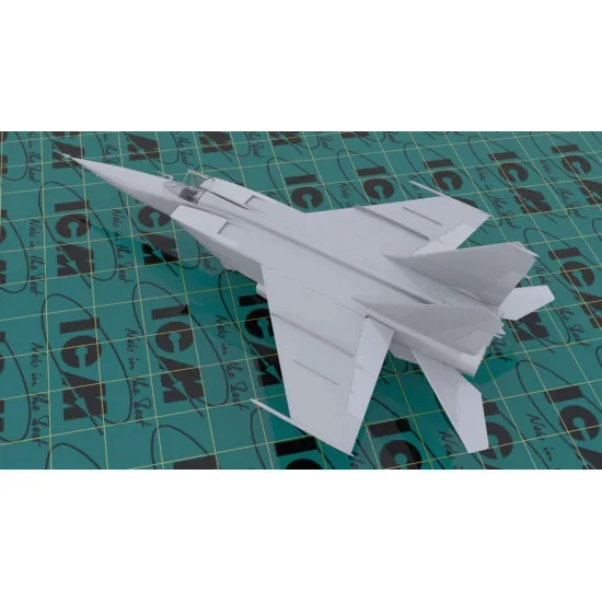 MIG-25 RBF, SOVIET RECONNAISSANCE PLANE MODEL KIT AIRCRAFT 1/48 SCALE ICM 48904