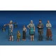 SOVIET VILLAGERS - PLASTIC MODEL KIT SCALE 1/35 MINIART 38011