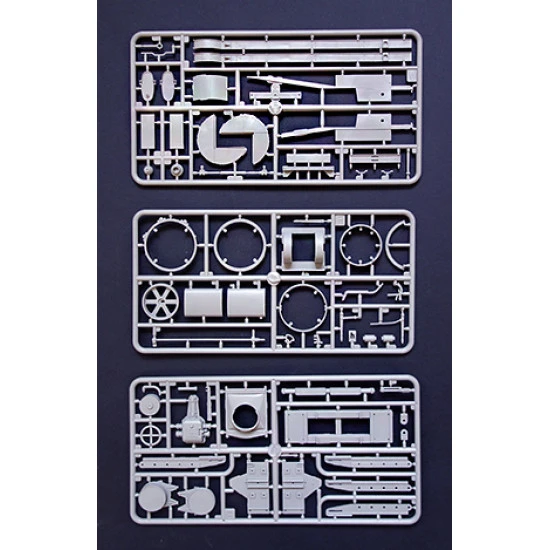 HOLT 75 ARTILLERY TRACTOR US MILITARY PLASTIC MODEL KIT SCALE 1/35 RODEN 812 HOLT 75 ARTILLERY TRACTOR US MILITARY PLASTIC MODEL KIT SCALE 1/35 RODEN 812