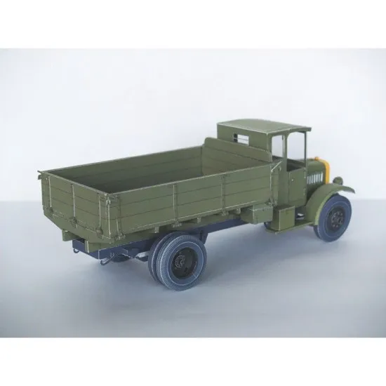 PAPER MODEL KIT CIVILIAN CARS , TRUCK I-3 1/25 OREL 32