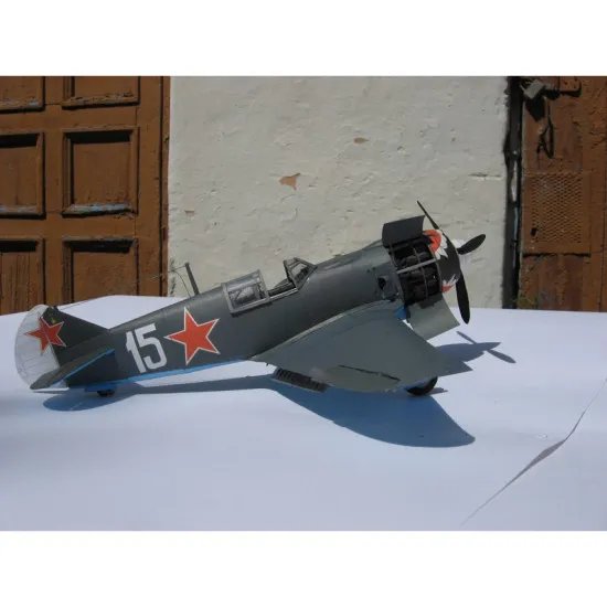 PAPER MODEL KIT MILITARY AVIATION FIGHTER AIRCRAFT LA-5 1/33 OREL 86