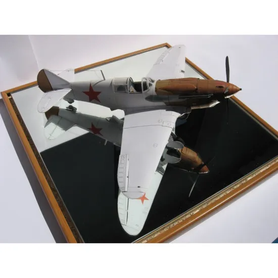 PAPER MODEL KIT MILITARY AVIATION FIGHTER LAGG-3 1/33 OREL 91