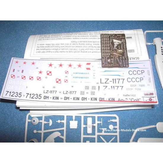 Antonov An-2 'Colt' biplane Type 22 1/144 Amodel 1422