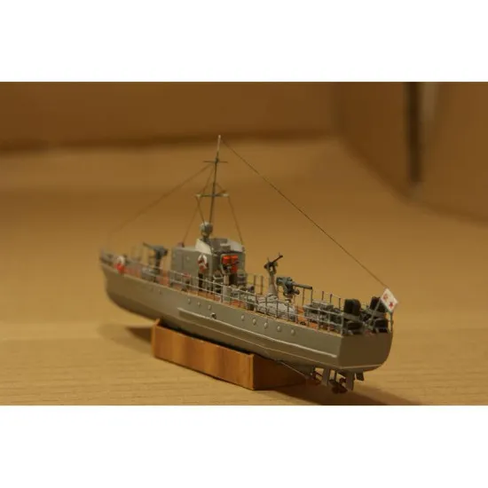 PAPER MODEL KIT MILITARY FLEET MINESWEEPER T-407 MINE AND MO-4 1/200 OREL 99