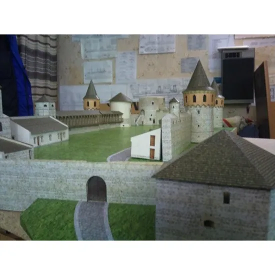 PAPER MODEL KIT ARCHITECTURE OLD CASTLE KAMENETZ-PODOLSK 1/150 OREL 167