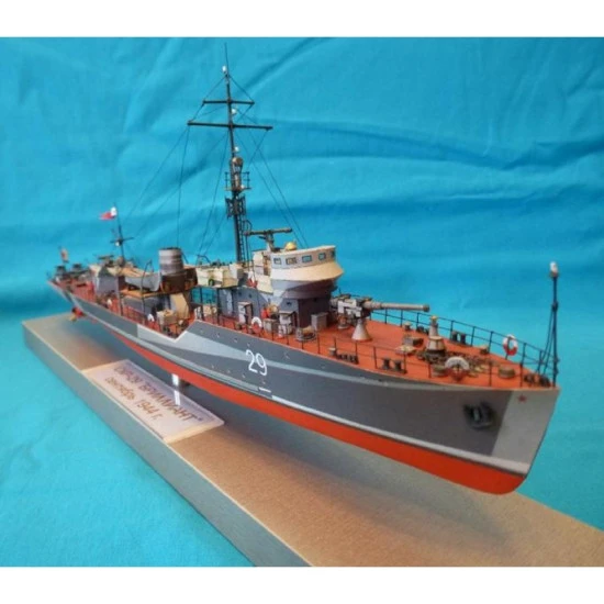 PAPER MODEL KIT CIVIL FLEET BORDER PATROL SHIP DIAMOND 1/200 OREL 169